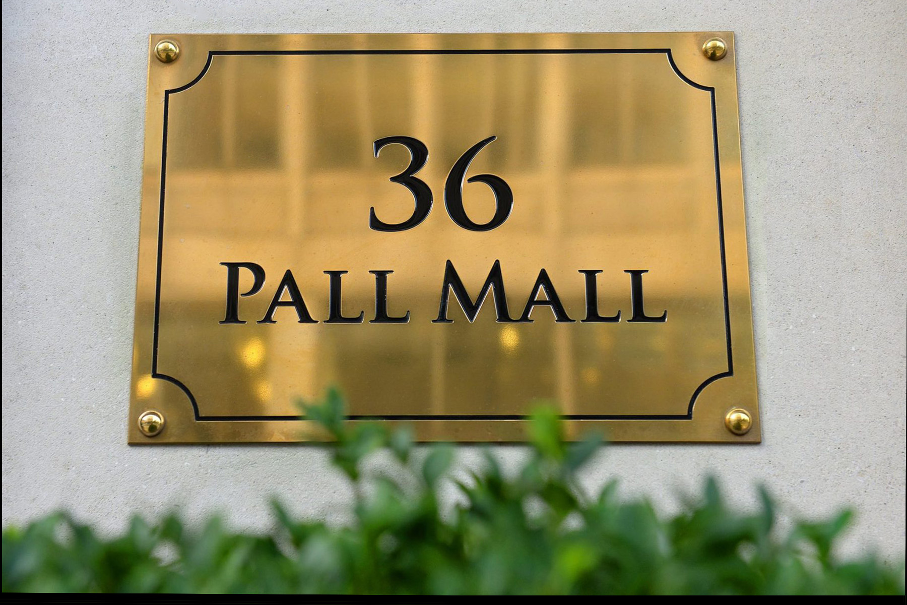 36 Pall Mall Sign The Rag Army and Navy Club